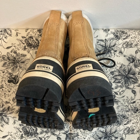 SOREL Sz 4 Caribou Leather and  Rubber Wool Lining Waterproof Boots - Picture 12 of 14